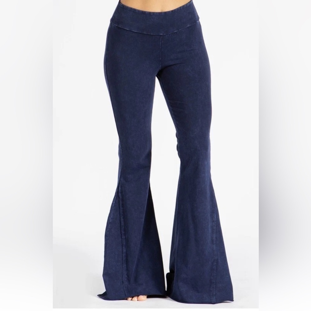 Chatoyant Fit & Flare Raw Edge Bell Bottoms Blue Small boho festival (bin KK30)